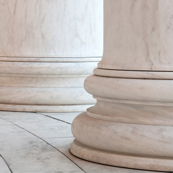 Courhouse columns